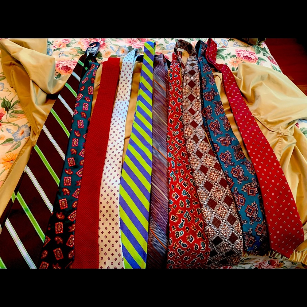 10 like new ties. Some vintage some recent.